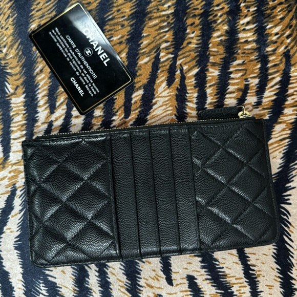 Chanel black caviar wallet - Picture 2 of 3